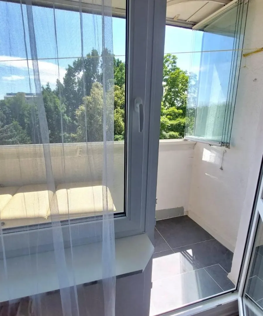 Apartment, 2 Rooms With Big Loggia, Prag 0*,