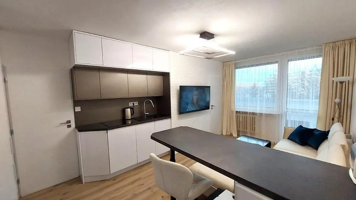 Apartment, 2 Rooms With Big Loggia, Πράγα